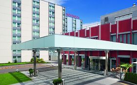 โรงแรมโมเวนพิค ซูริค แอร์พอร์ต